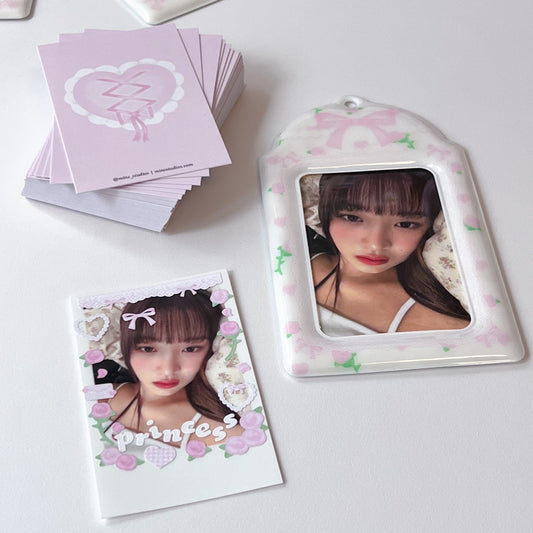 MINS STUDIOS Coquette Card Holder