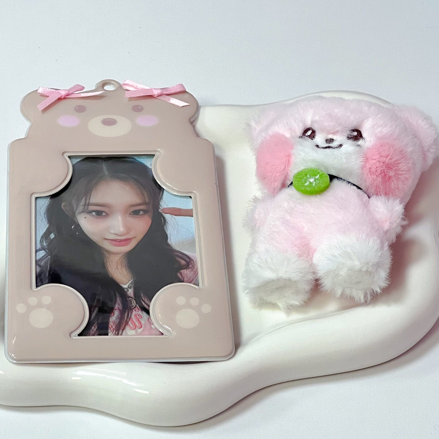 MINS STUDIOS Bear Card Holder