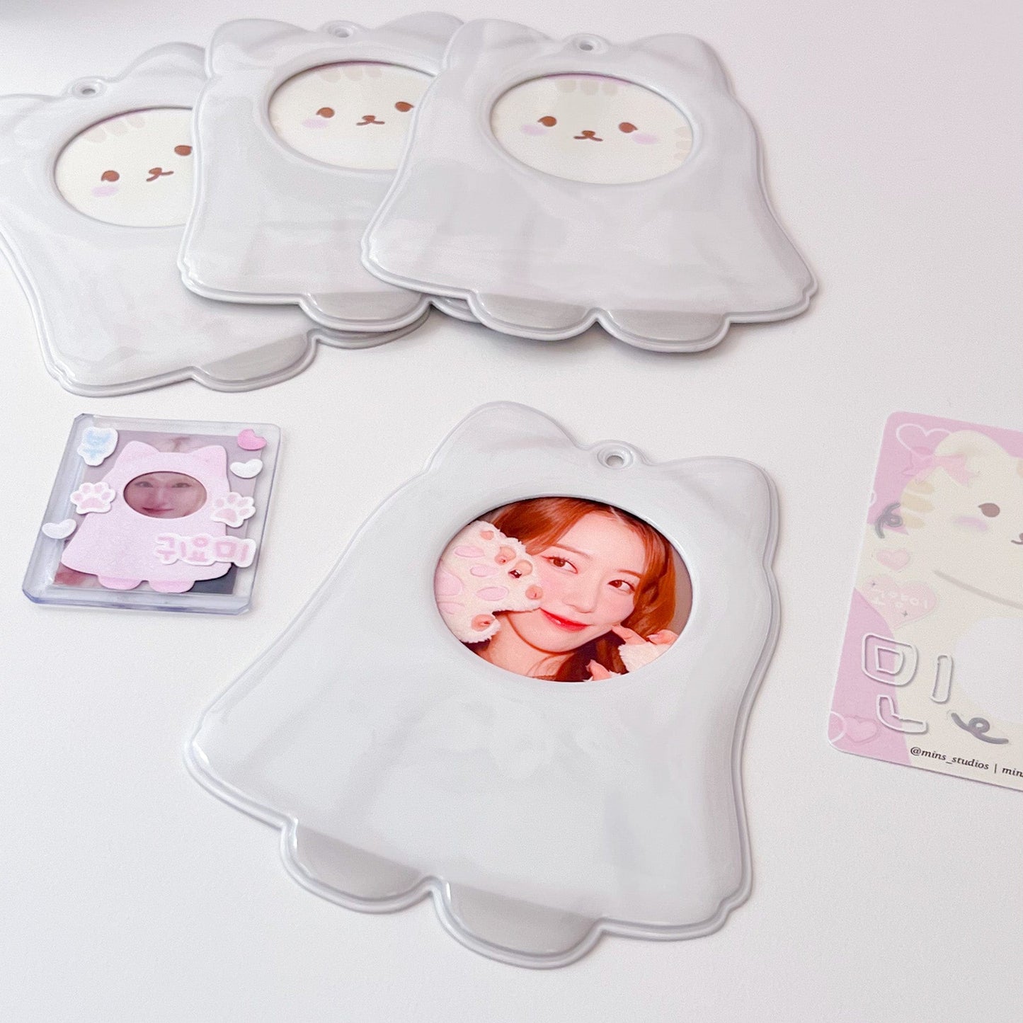MINS STUDIOS Ghost Kitty Card Holder