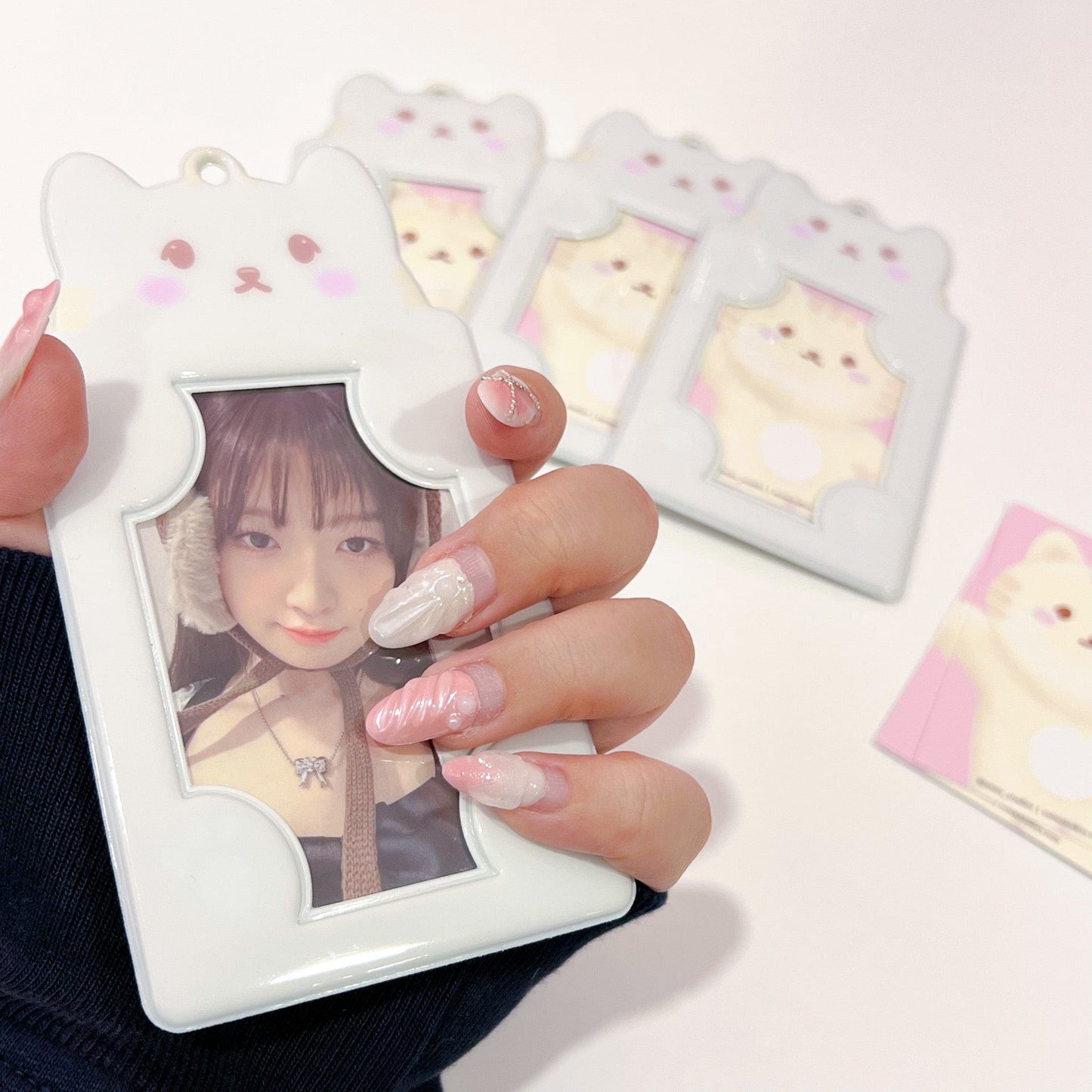 MINS STUDIOS Min Kitty Card Holder