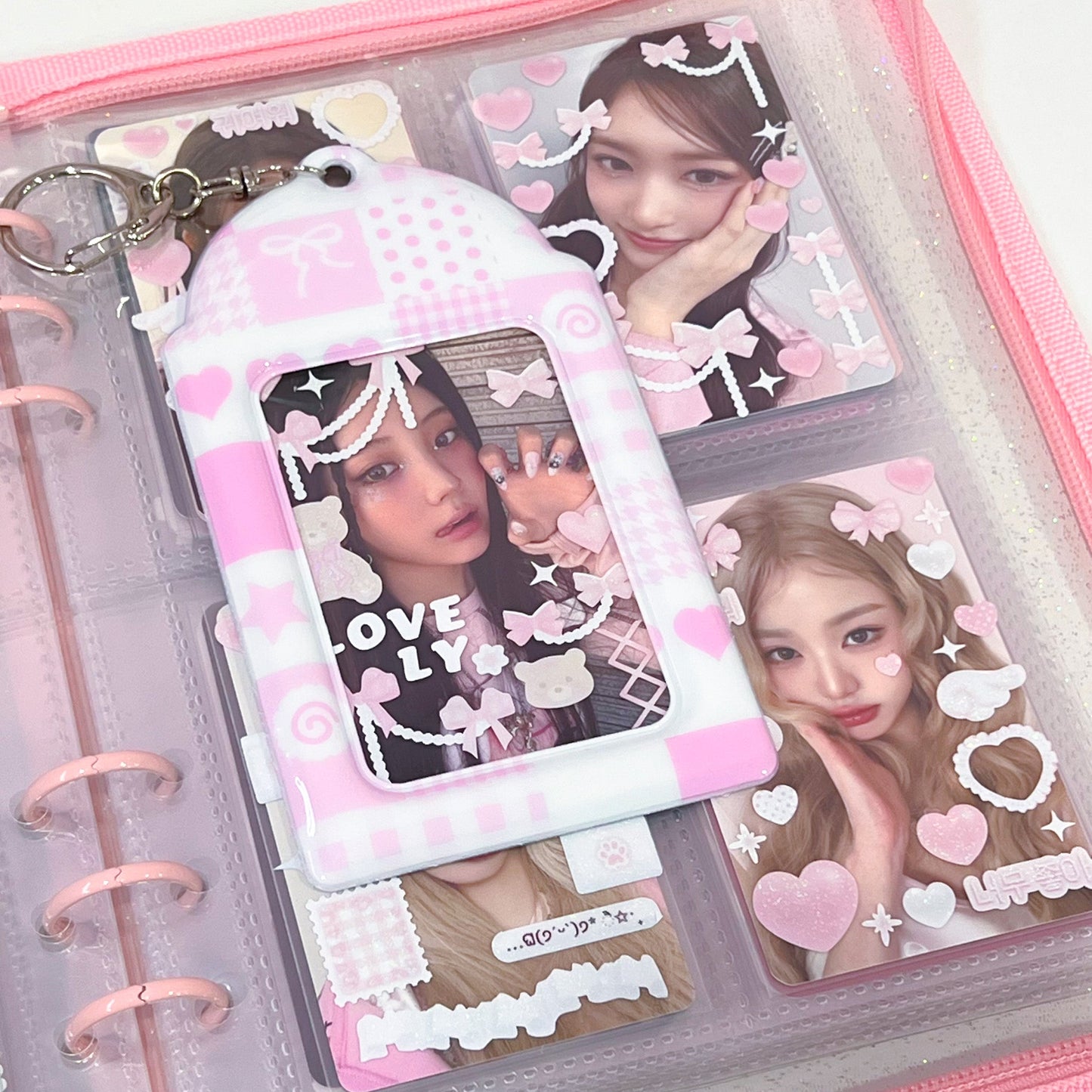 MINS STUDIOS Pink Quilt Card Holder