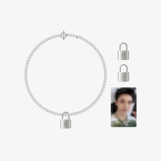 Stray Kids <dominATE : celebrATE> Merch (NECKLACE by Hyunjin)
